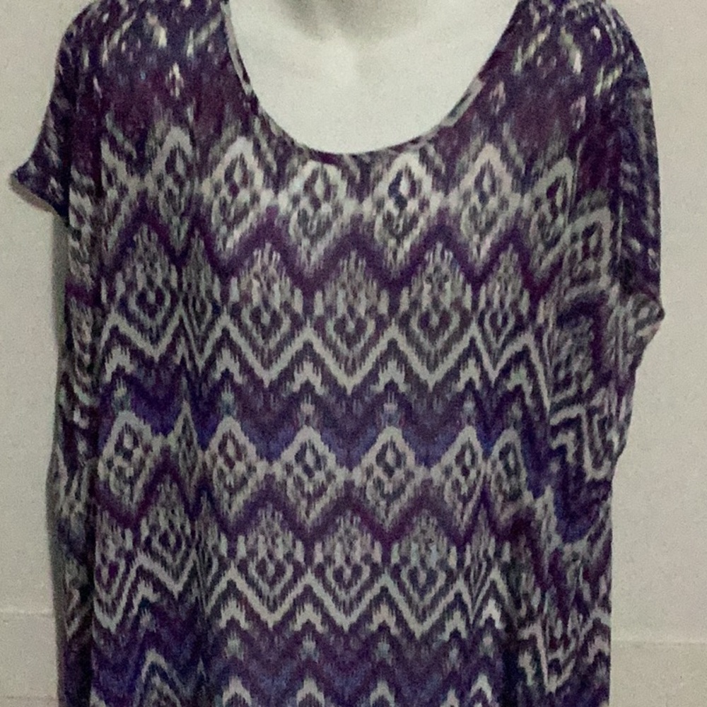 Torrid  Purple Aztec Print Short Sleeve Top size 2X